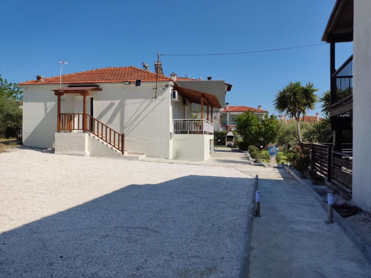 Villa Elina House And Garden Nikiti  Exterior foto